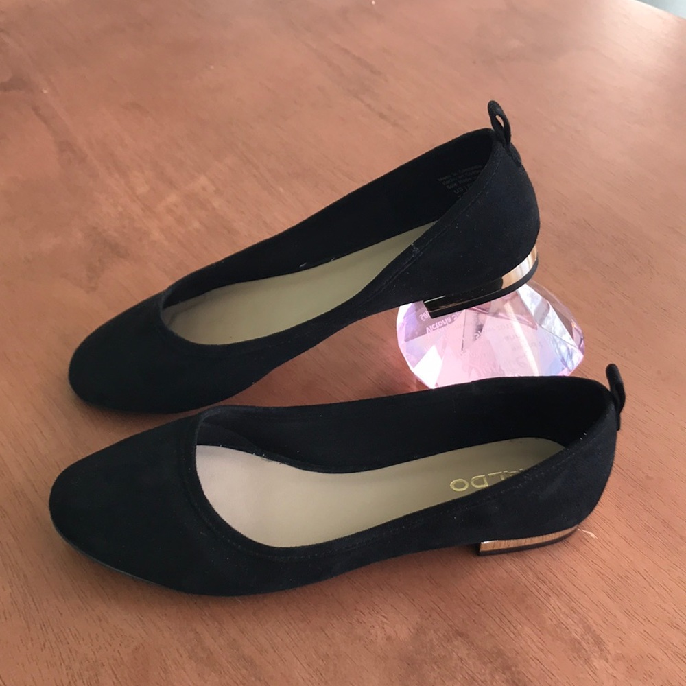 Black and gold Aldo flats
